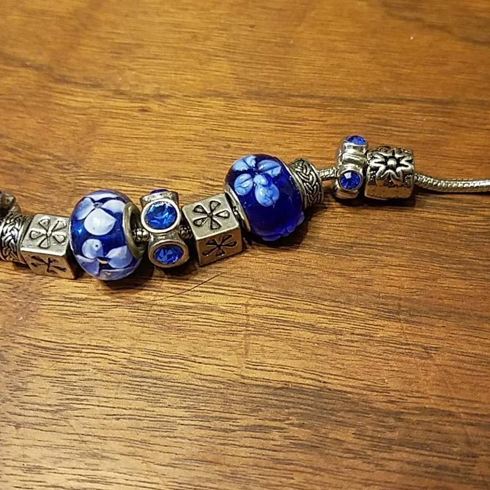 *L 👸📿 NWOT Bracelet Adjustable - Picture 6 of 7